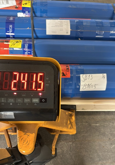 Pallet cargo on a weighing scale